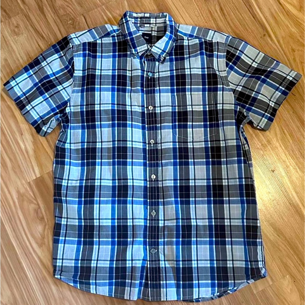 Gap men’s button down shirt size large